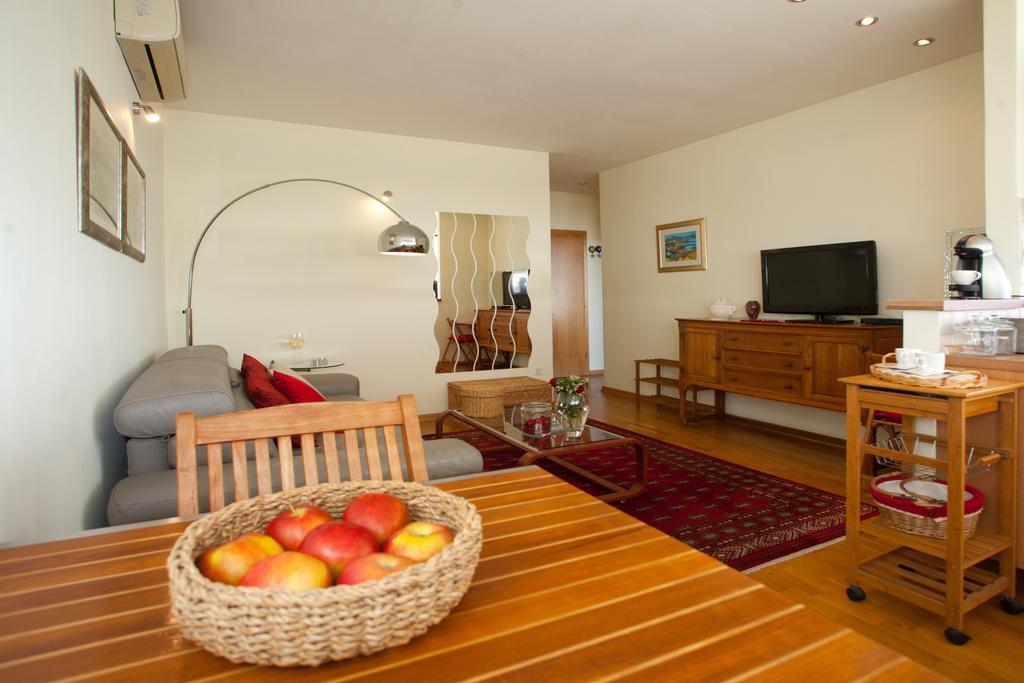 Stunning View Apartment Split Room photo